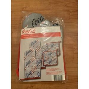 Coca-Cola 4-Piece Pot Holder Set Kitchen Multi-Color
